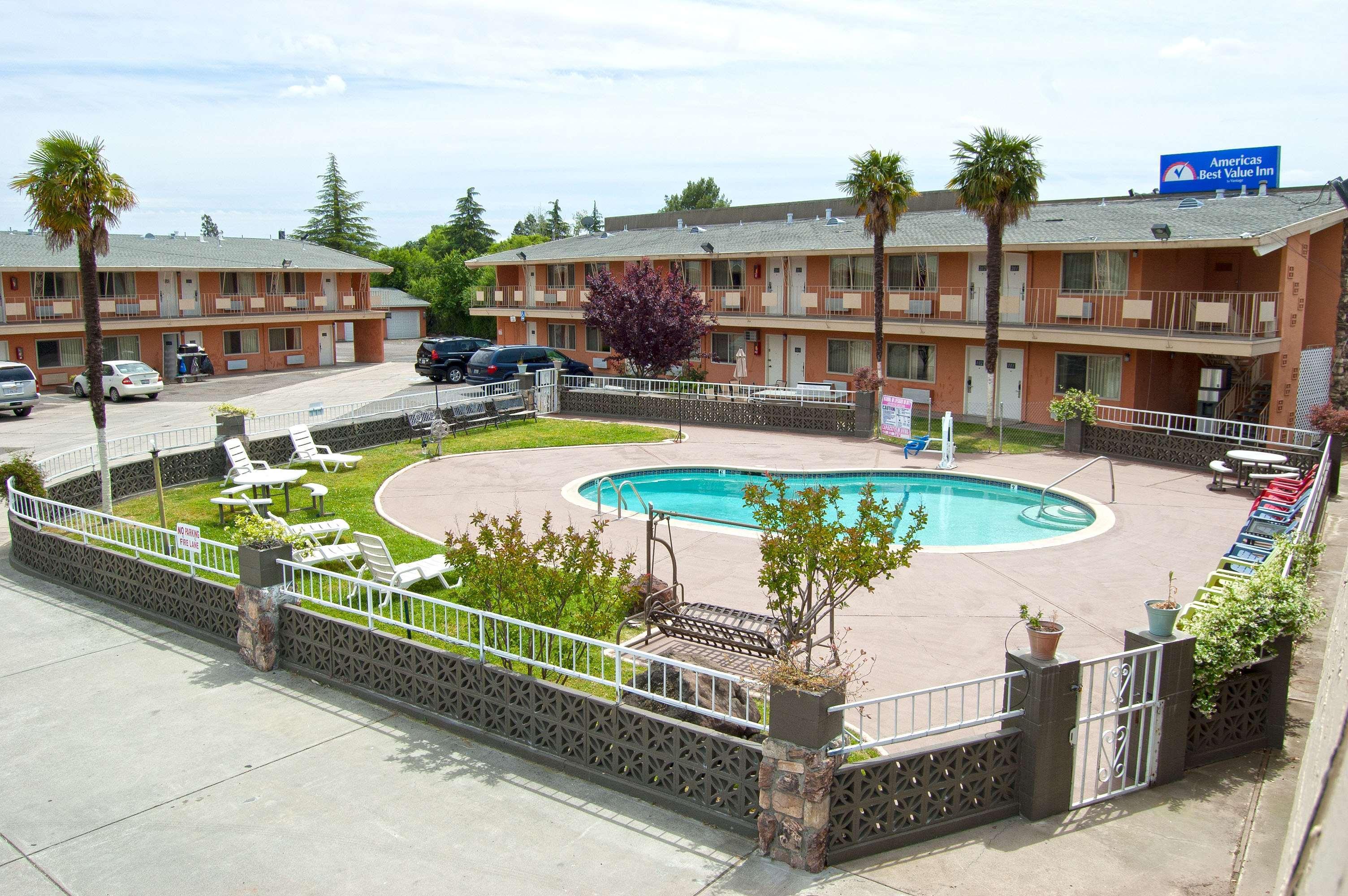 Hotel Dan Inn Barretos By Nacional Inn Zewnętrze zdjęcie